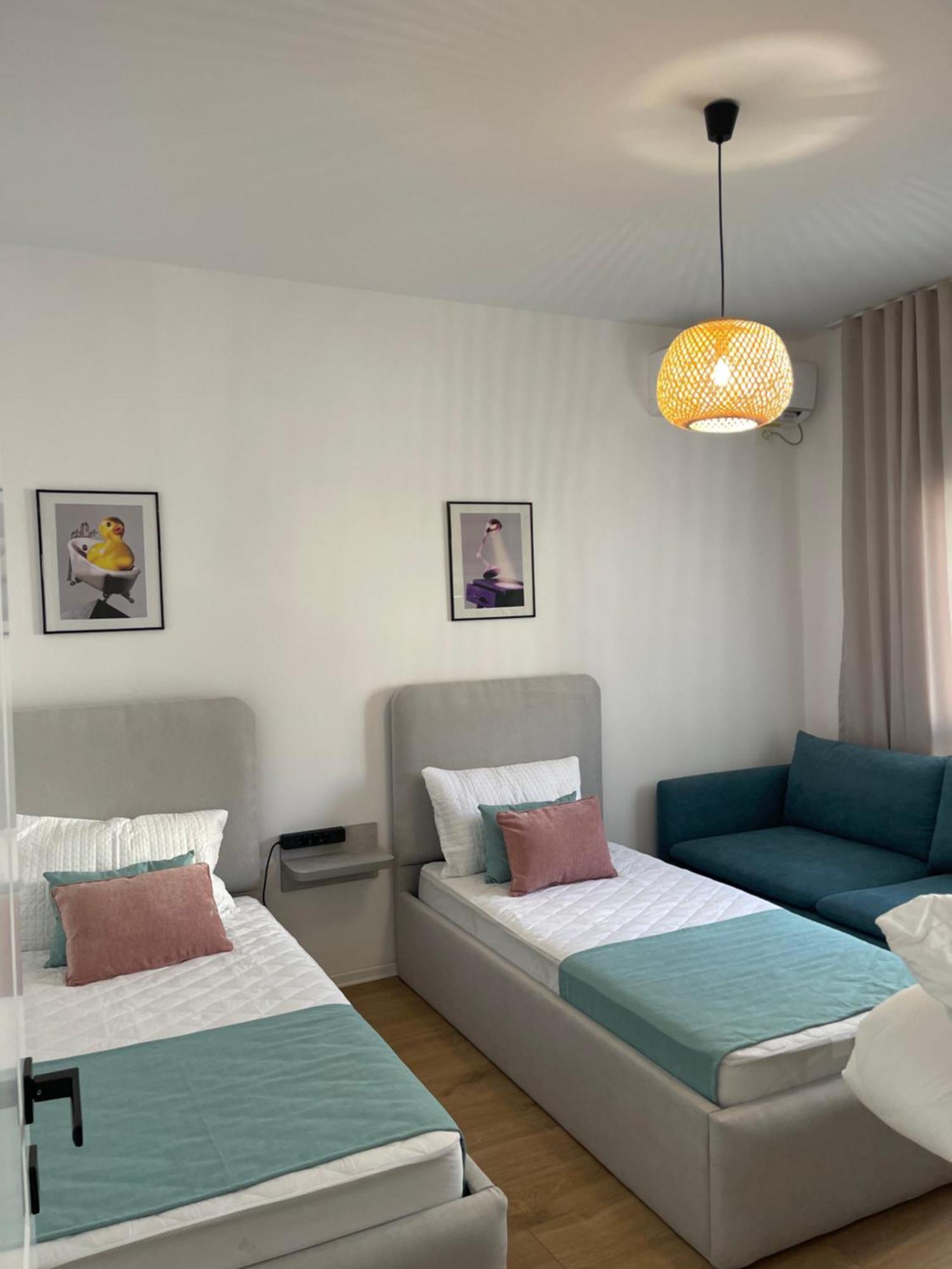 Sunny City Center Apartment Lezhë エクステリア 写真