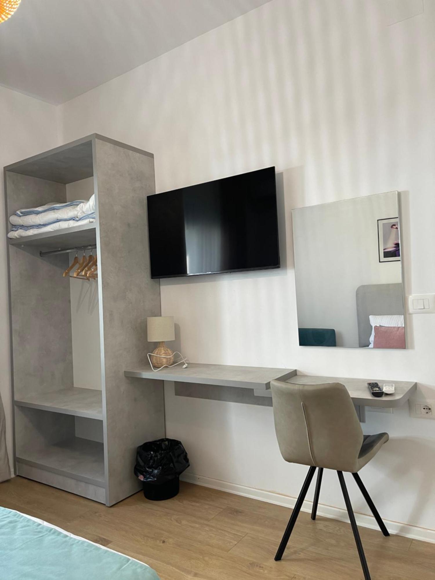Sunny City Center Apartment Lezhë エクステリア 写真